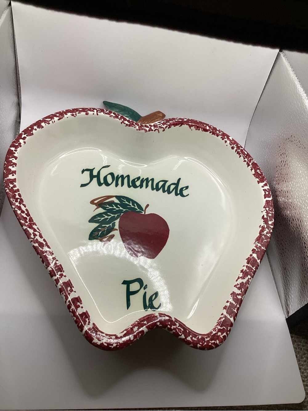 Apple-Shaped Deep Dish Pie Pan - Chaparral Pottery USA